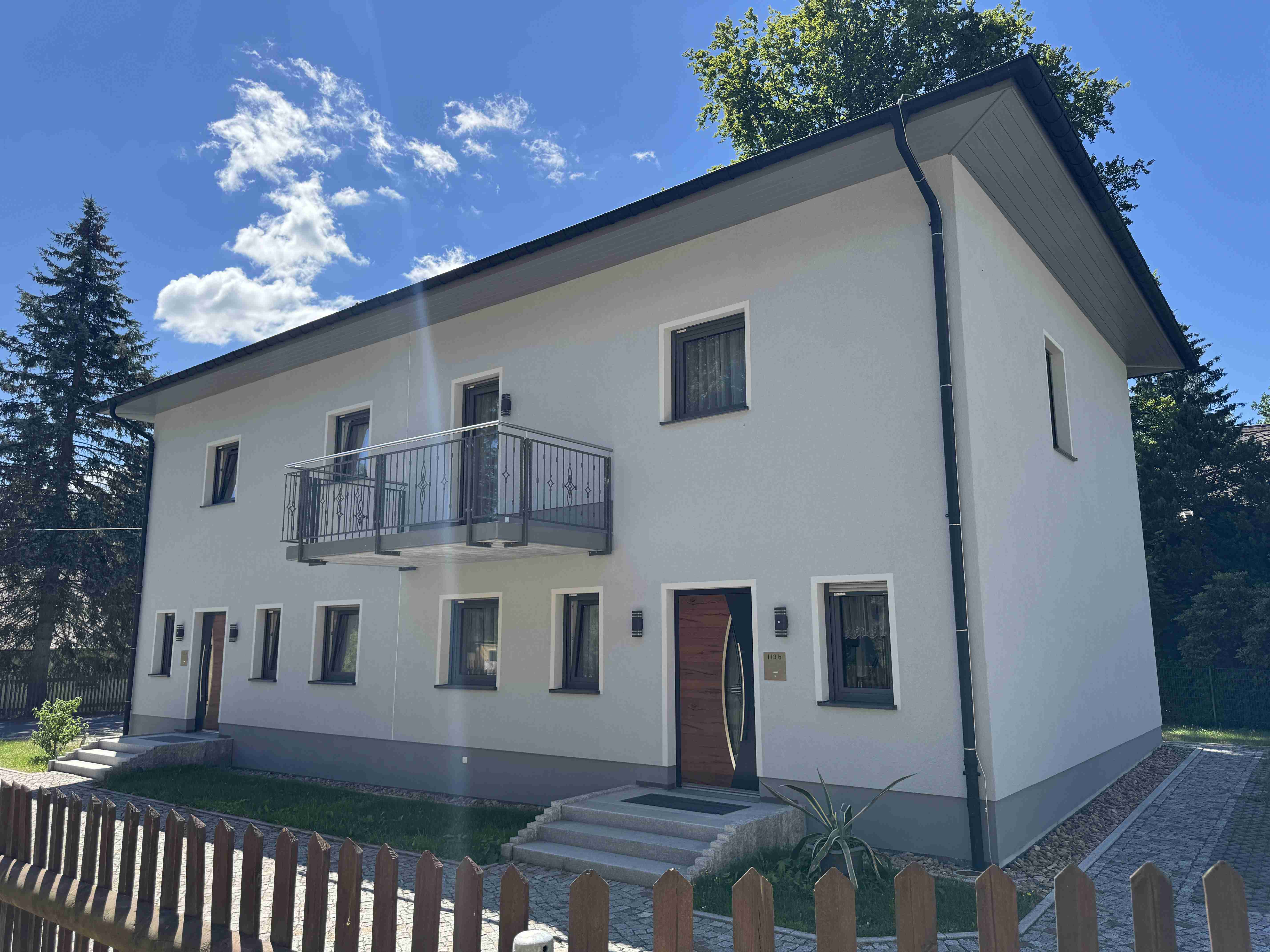 images/ferienhaus_lilienstein/04_ansicht.JPG#joomlaImage://local-images/ferienhaus_lilienstein/04_ansicht.JPG?width=5712&height=4284