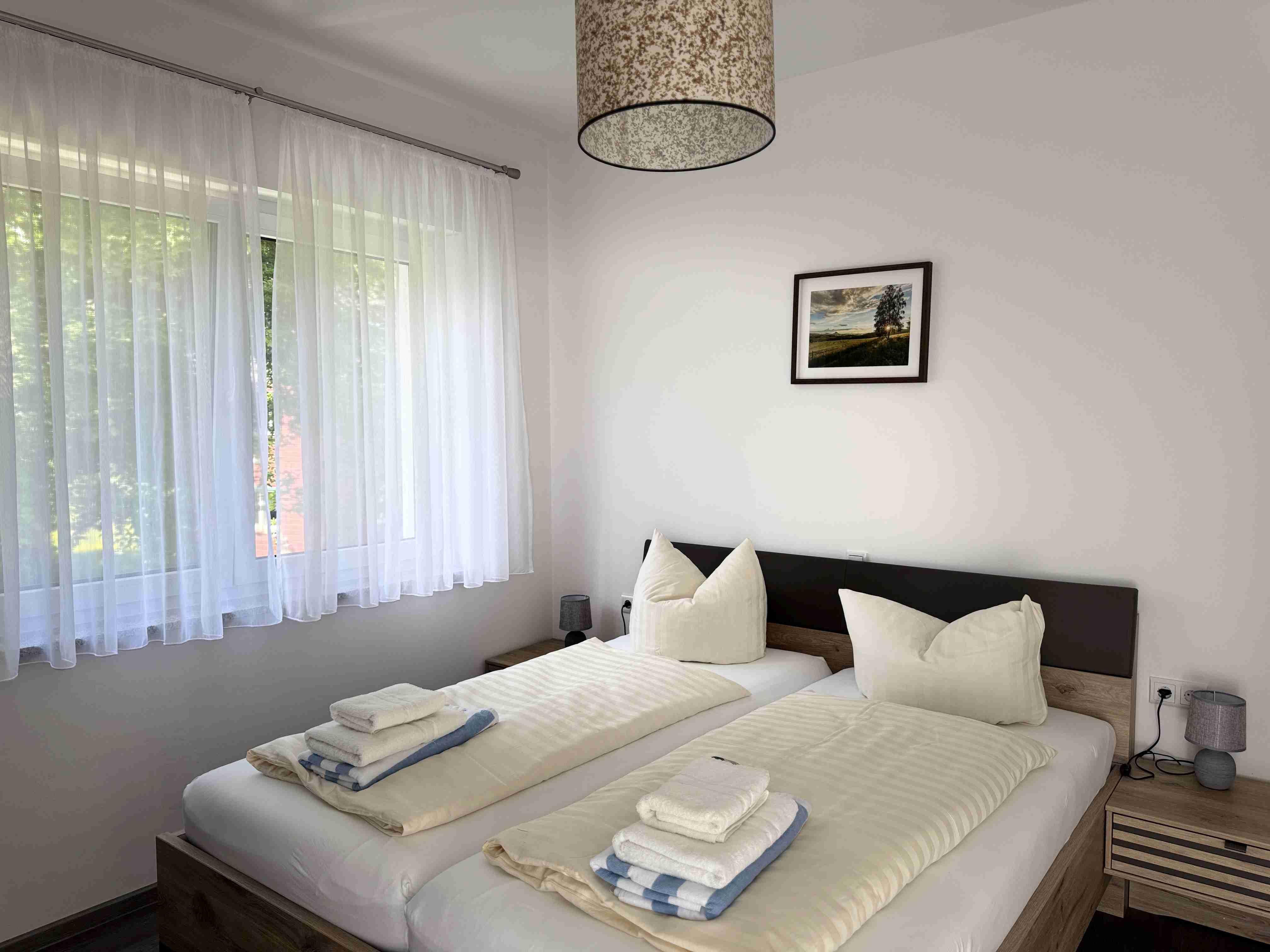 images/ferienhaus_lilienstein/hohe_liebe/schlafzimmer1_02.JPG#joomlaImage://local-images/ferienhaus_lilienstein/hohe_liebe/schlafzimmer1_02.JPG?width=4032&height=3024