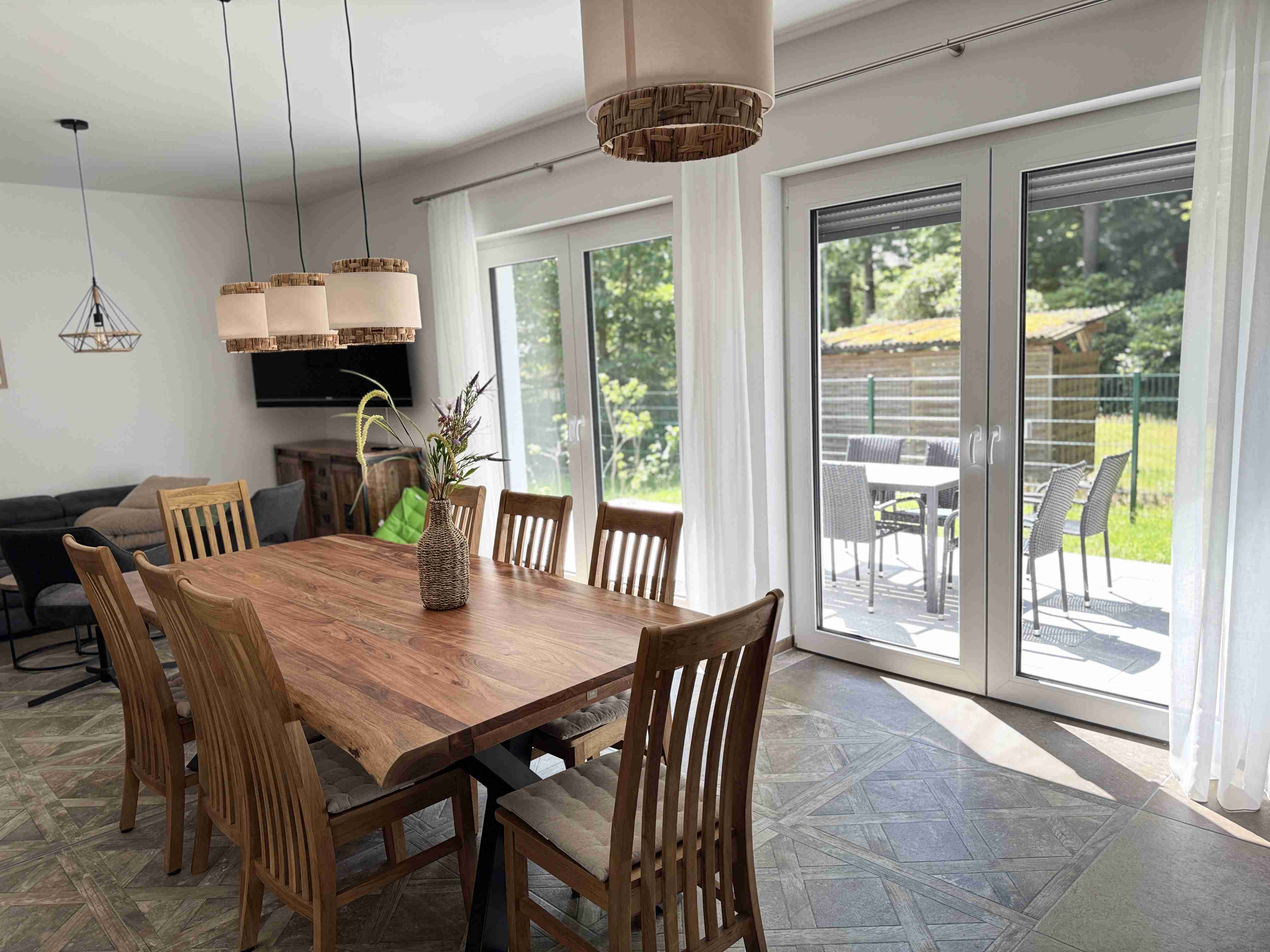 images/ferienhaus_lilienstein/hohe_liebe/wohnzimmer04.JPG#joomlaImage://local-images/ferienhaus_lilienstein/hohe_liebe/wohnzimmer04.JPG?width=4032&height=3024