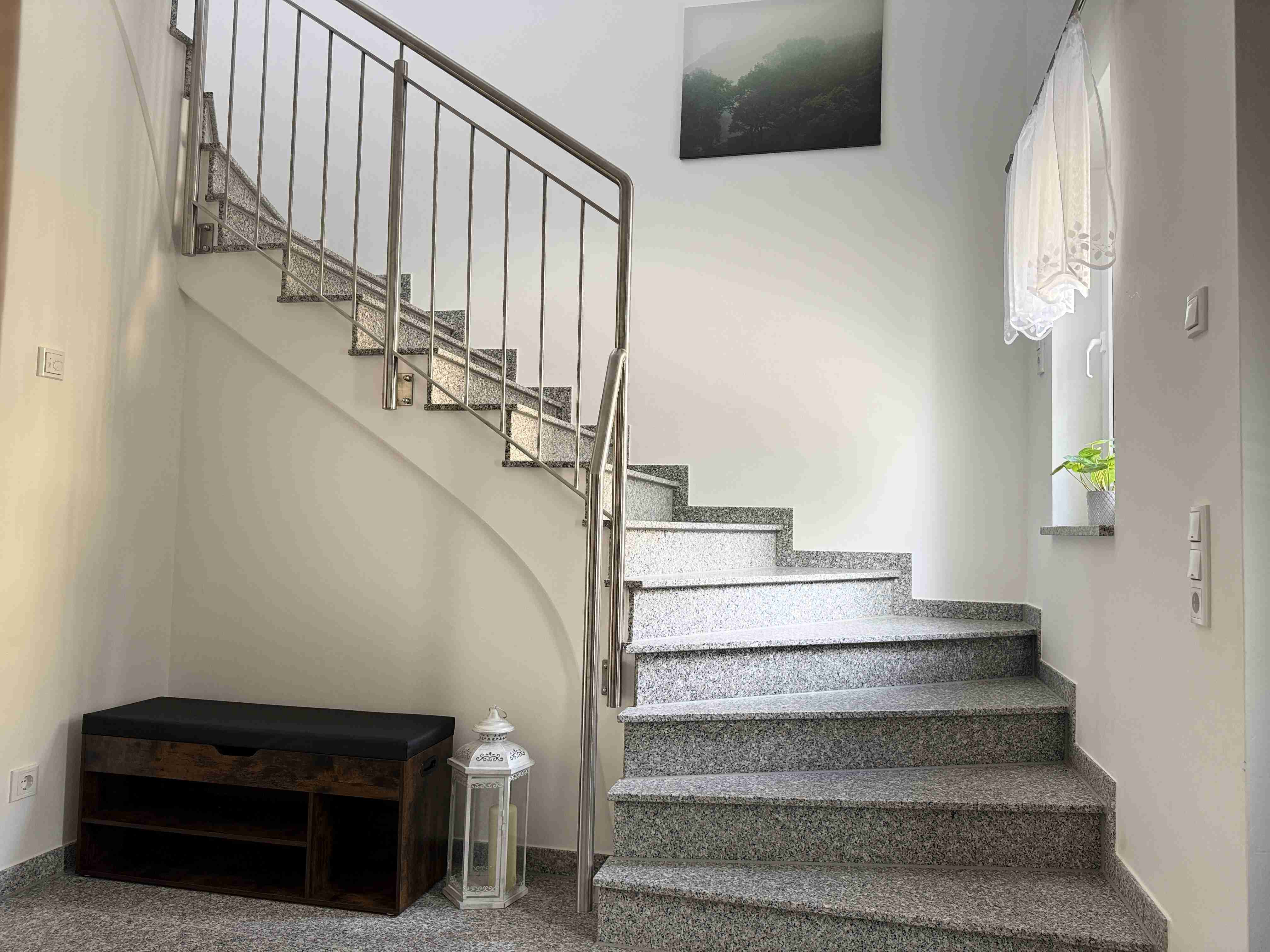 images/ferienhaus_lilienstein/wilde_hoelle/flur2.JPG#joomlaImage://local-images/ferienhaus_lilienstein/wilde_hoelle/flur2.JPG?width=4032&height=3024